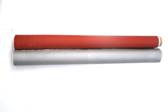 PU कोटेड फाइबरग्लास फ़ैब्रिक 0.8mm 850gsm टिकाऊ वेल्डिंग प्रोटेक्शन और स्मोक कर्टन