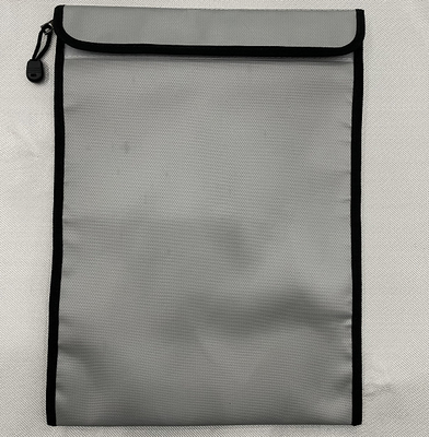 सिल्वर फायरप्रूफ फाइल बैग नॉन इरिटेटिंग फाइबरग्लास 1000℉ 17x27cm